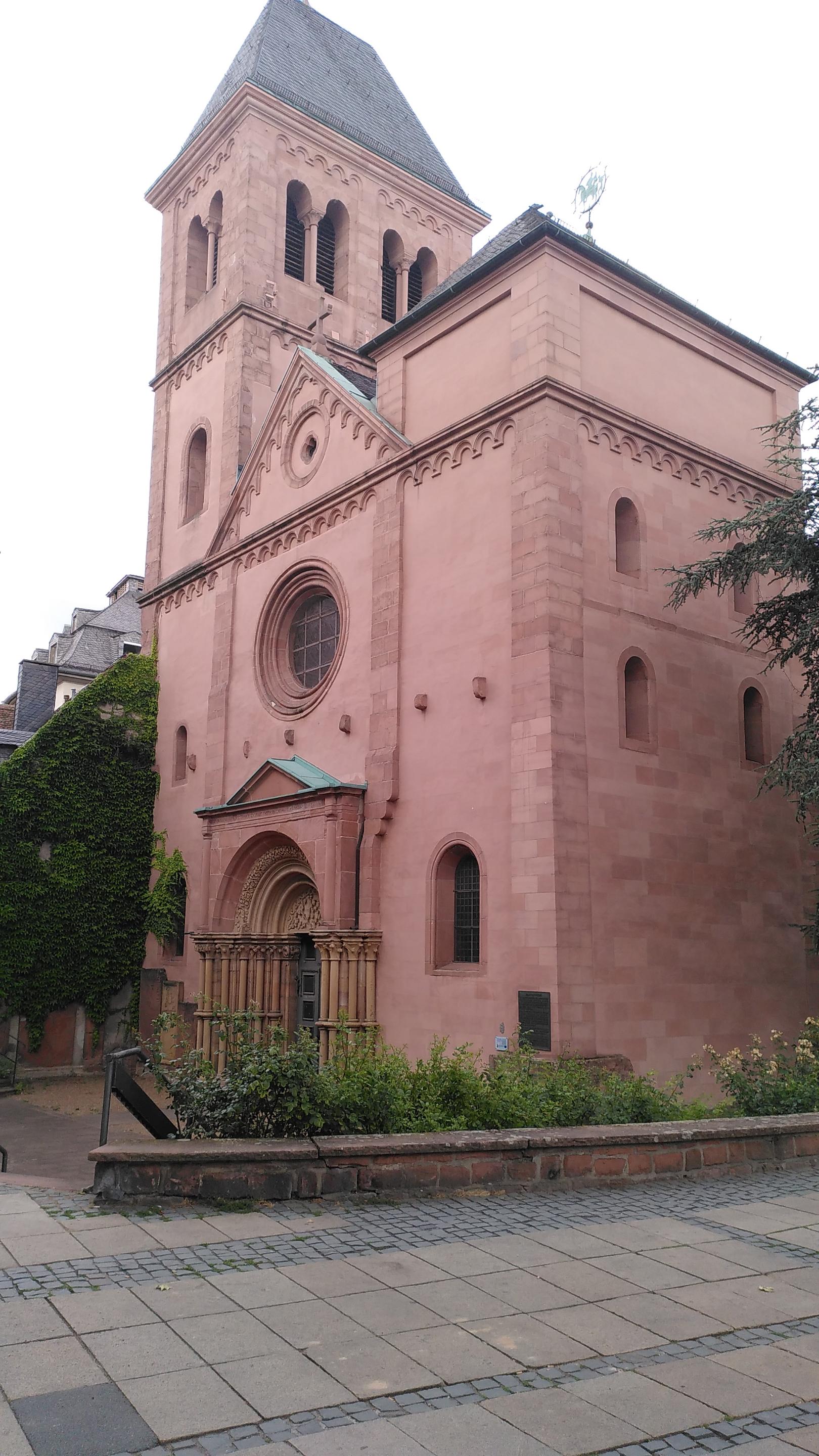 Die Martinskirche - Portal (c) Matthias Kirsch