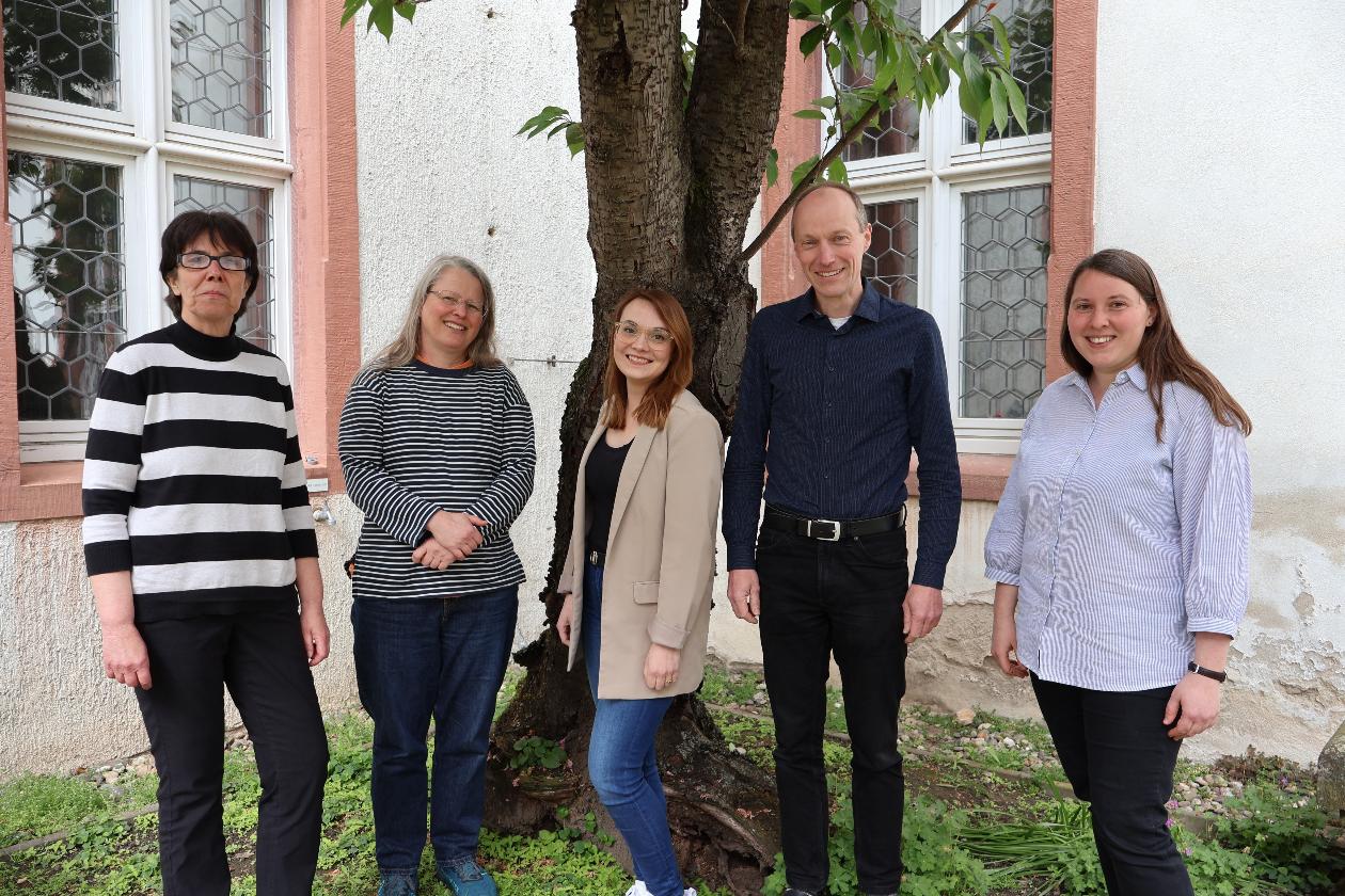 v.l. Simone Biegner, Birgit Kunz, Ann-Katrin Klumb, Bernhard Kress, Cäcilia Hickl