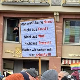 man-wählt-keine-nazis-Plakat