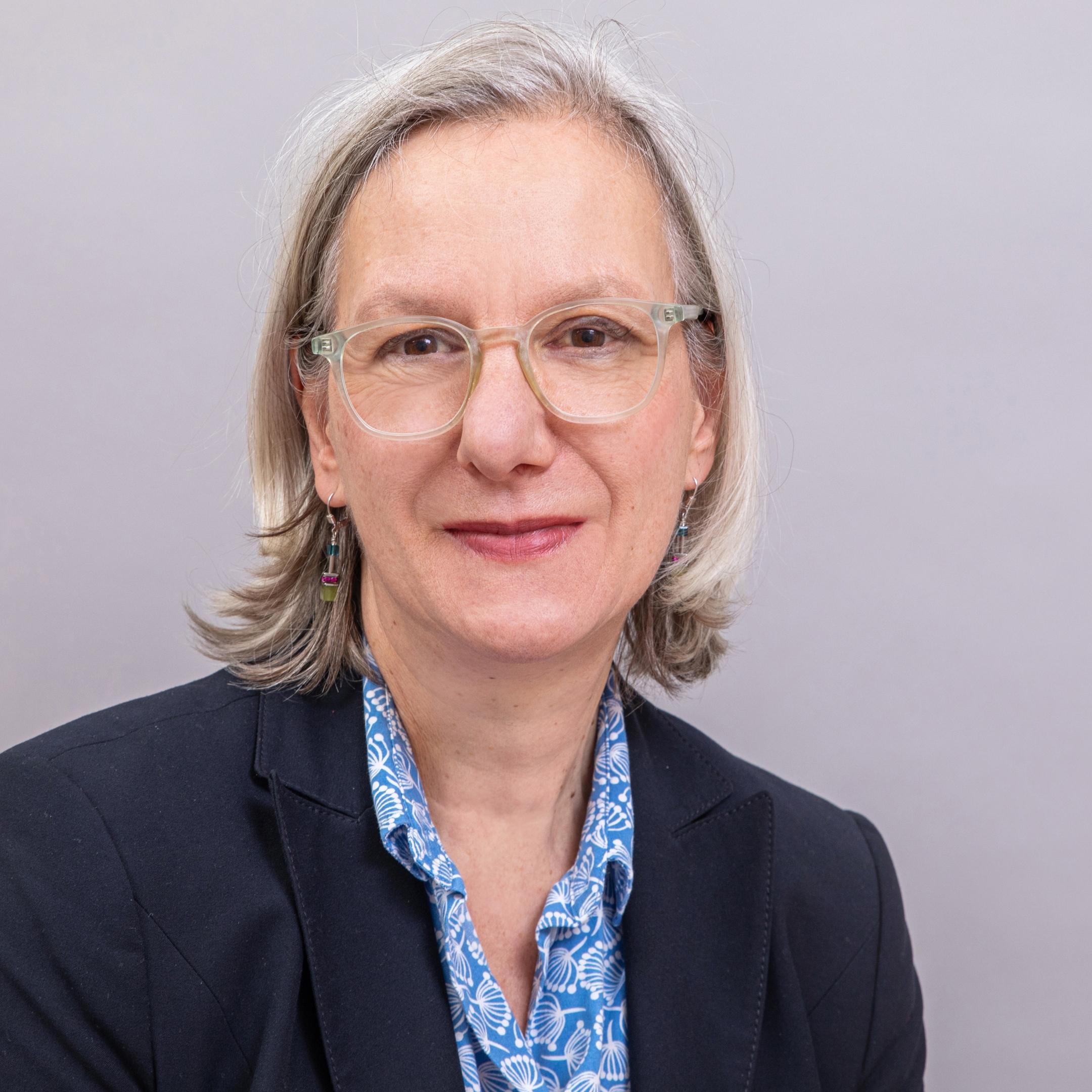 Daphne Neu von der Fachstelle für katholische Büchereiarbeit im Bistum Mainz, ist Buchwissenschaftlerin.