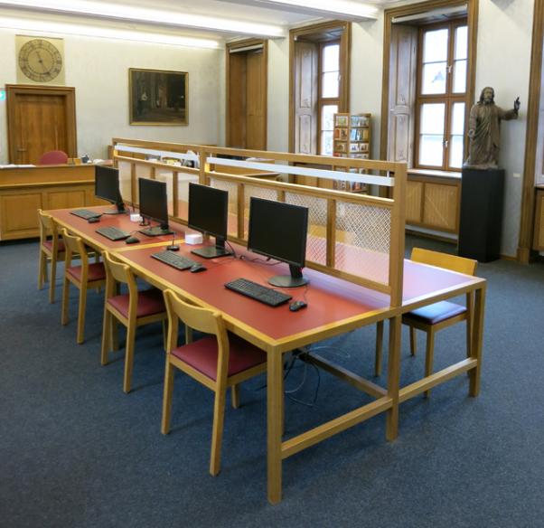 Info und Ausleihe der Martinus-Bibliothek