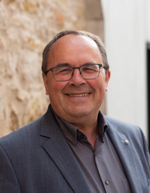 Dr.  Christoph  Rüdesheim