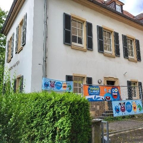 KVH mit Plakat Lese-Sommer
