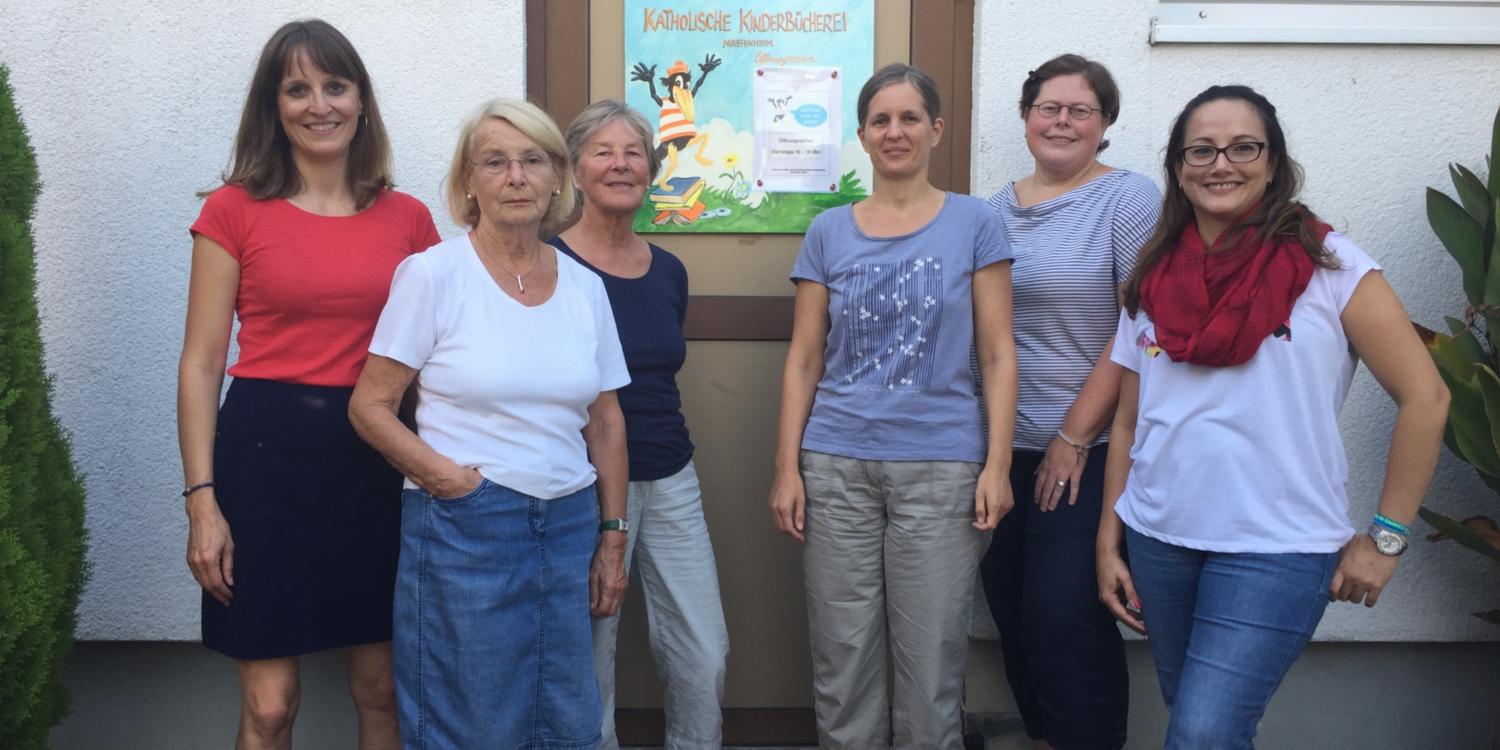 Das Team der Katholischen Kinderbücherei Massenheim (c) privat