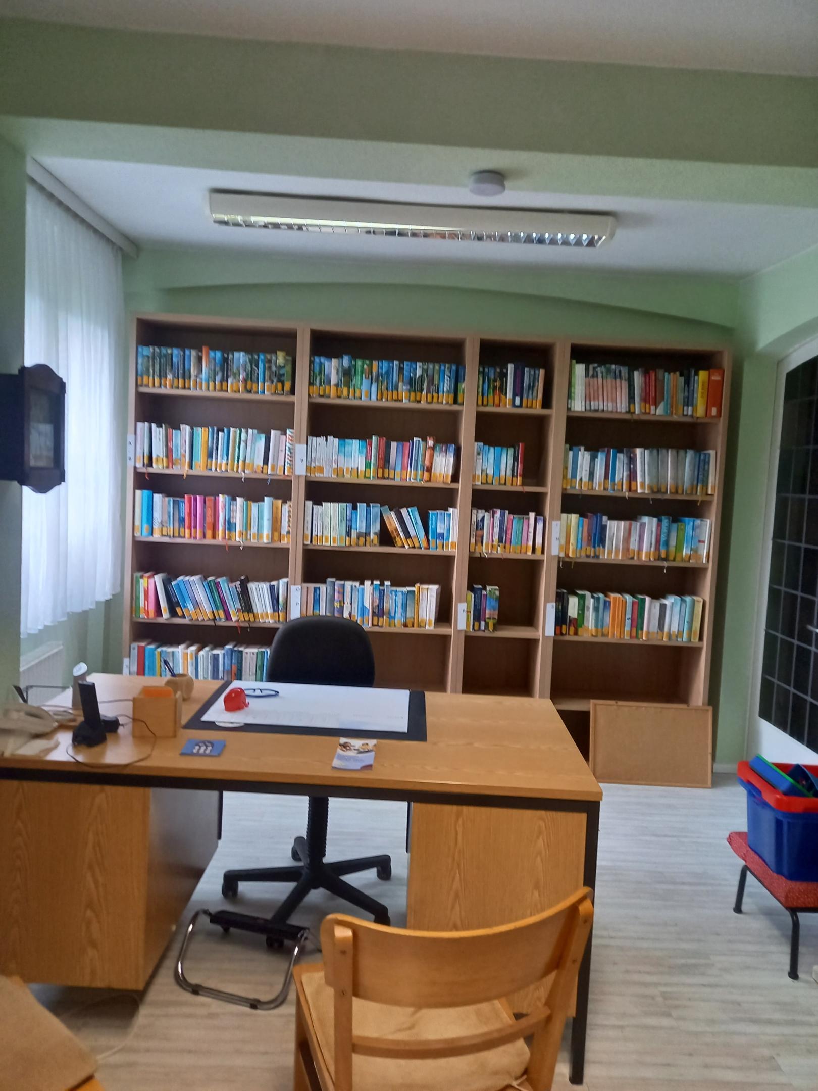 Bücher kostenlos bei uns ausleihen (c) Eigens Bild