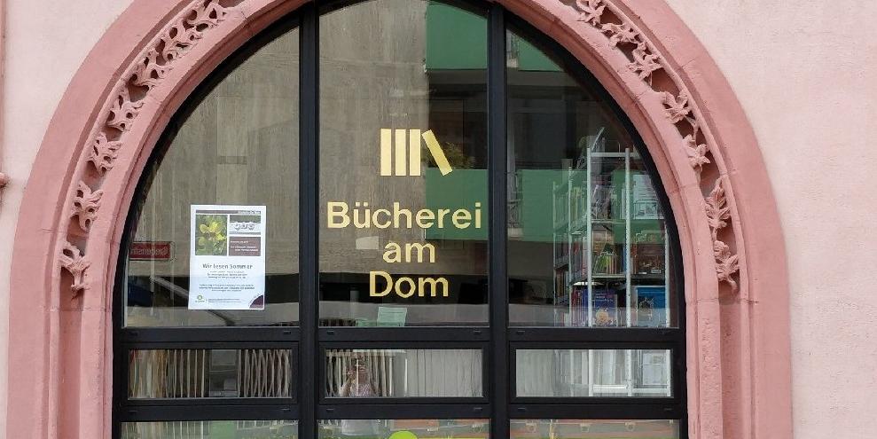 2018 Außenansicht neues logo2 (c) Bücherei am Dom