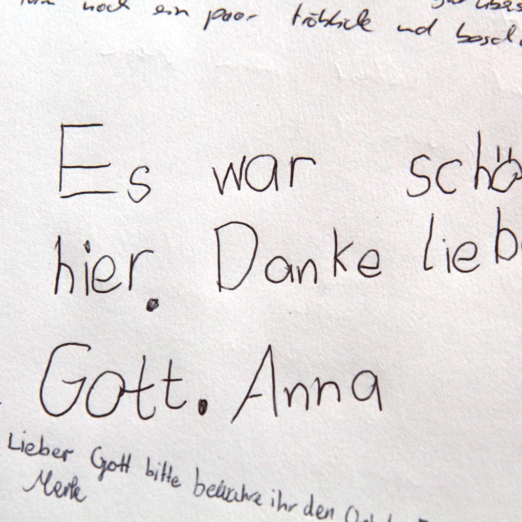 Dankeswort auf einem Blatt Papier