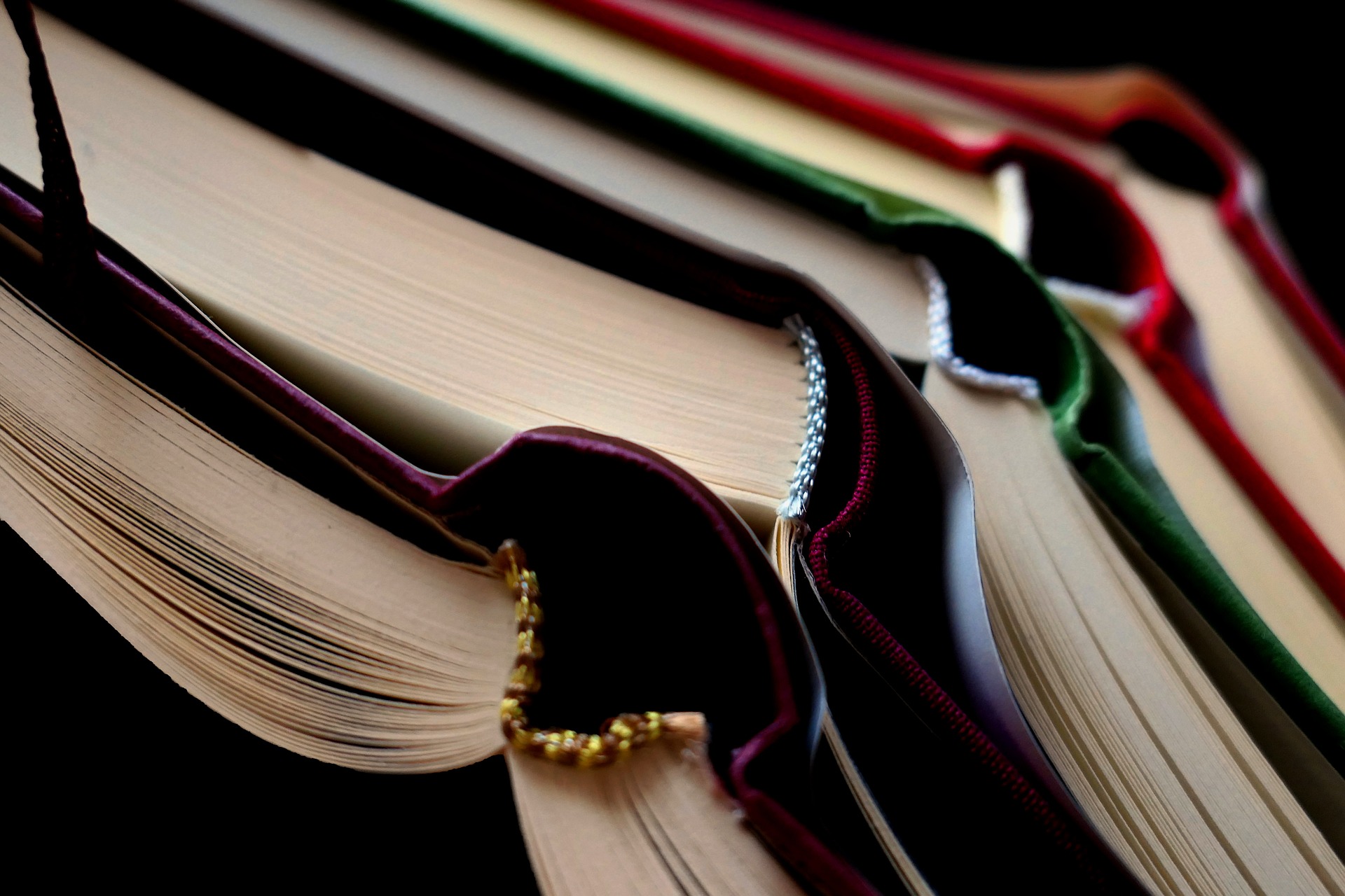 Bücherstapel (c) Pixabay