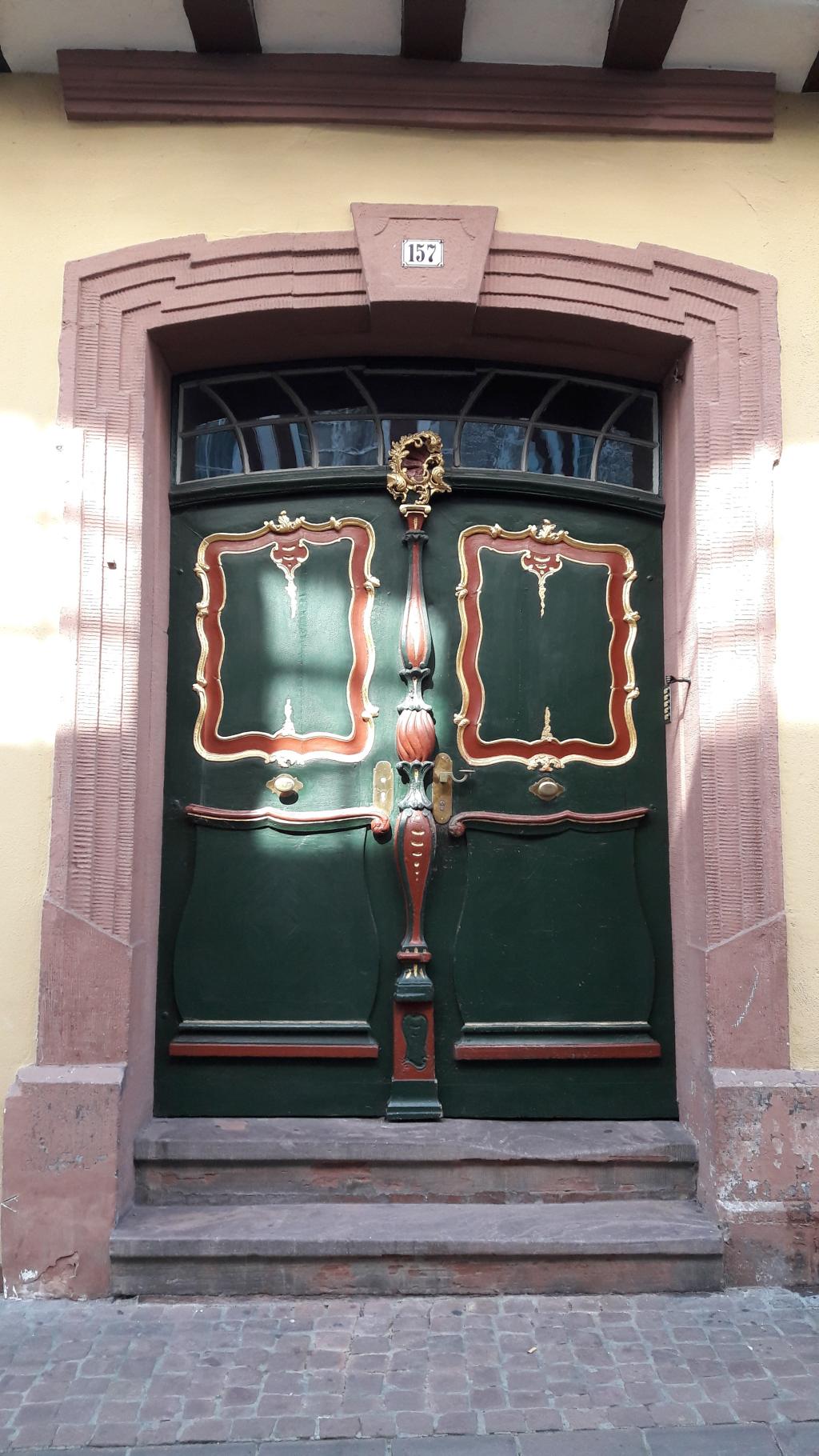 Tür (c) U. Bittel / Fachstelle Mainz (Ersteller: U. Bittel / Fachstelle Mainz)