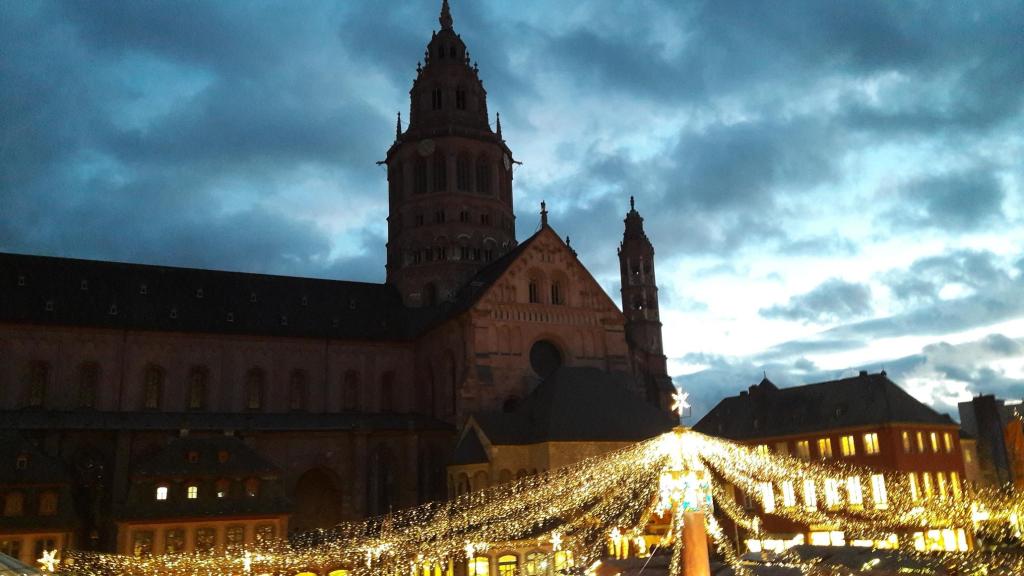 Weihnachtsmarkt Mainz (c) U. Bittel/Fachstelle Mainz