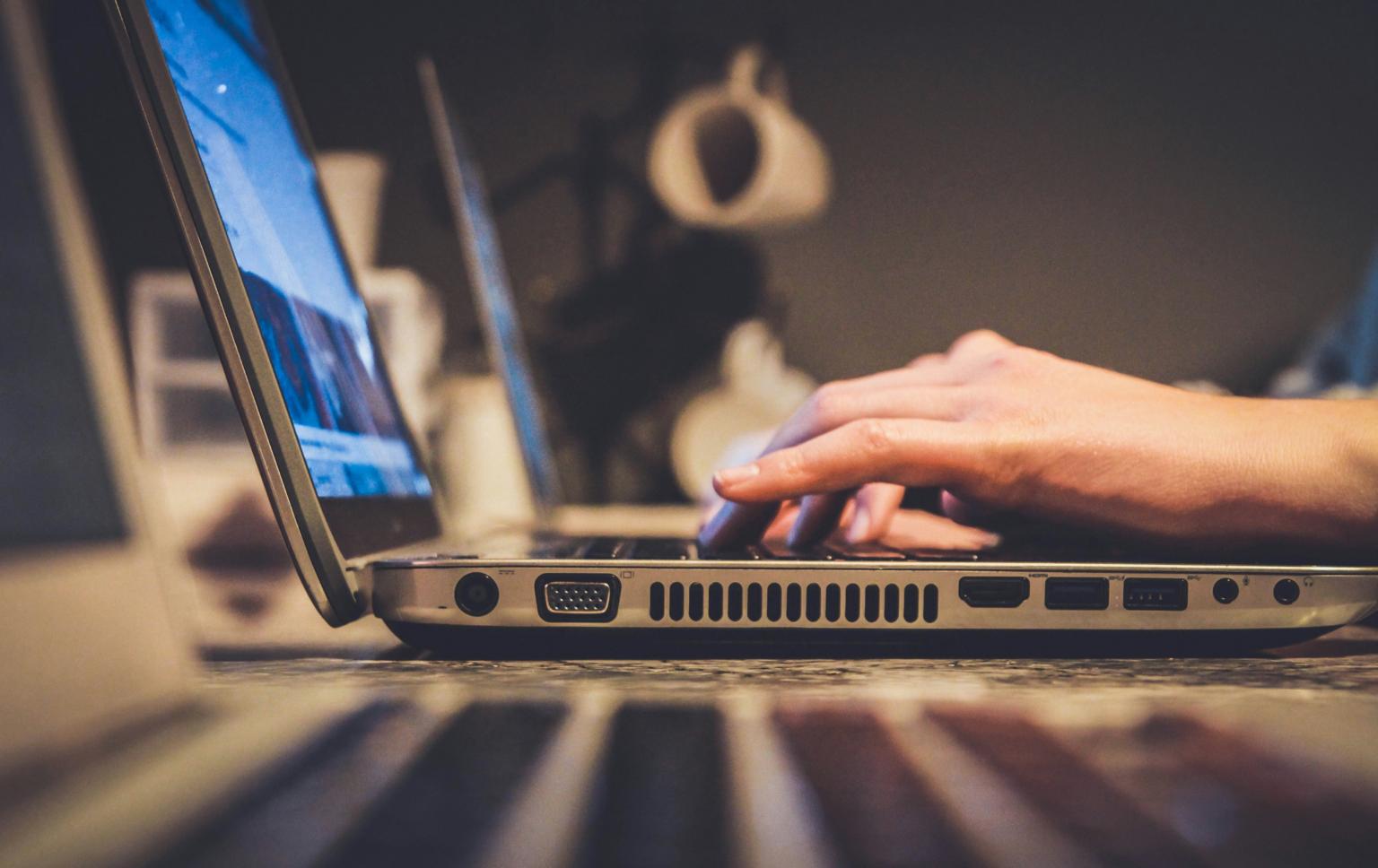 Etwa 97 Prozent der Menschen in Deutschland (im Alter von 16 bis 74 Jahren) nutzen das Internet. (c) Foto von John auf Unsplash