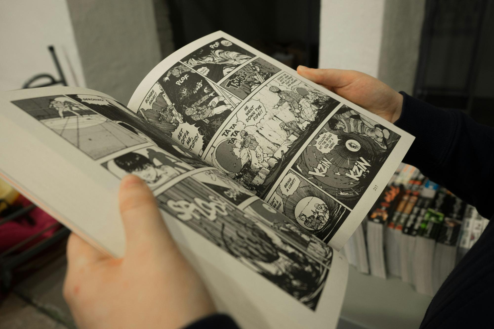 Lesen eines Mangas