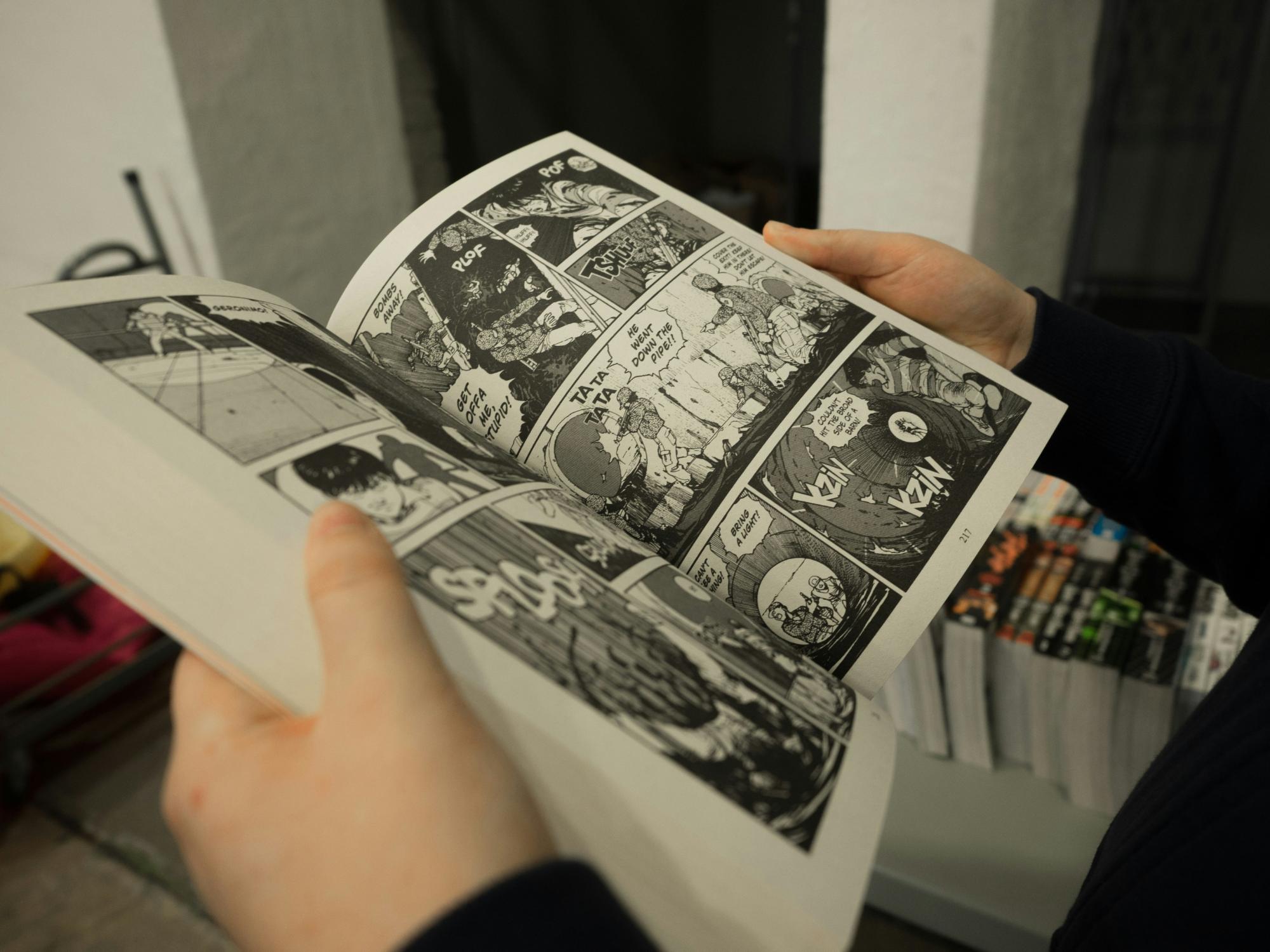 Lesen eines Mangas