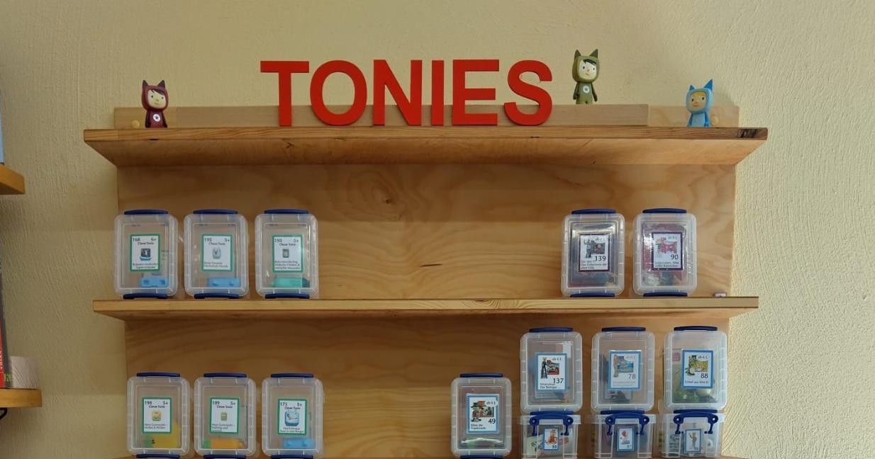 über 140 Tonies und 3 Tonieboxen
