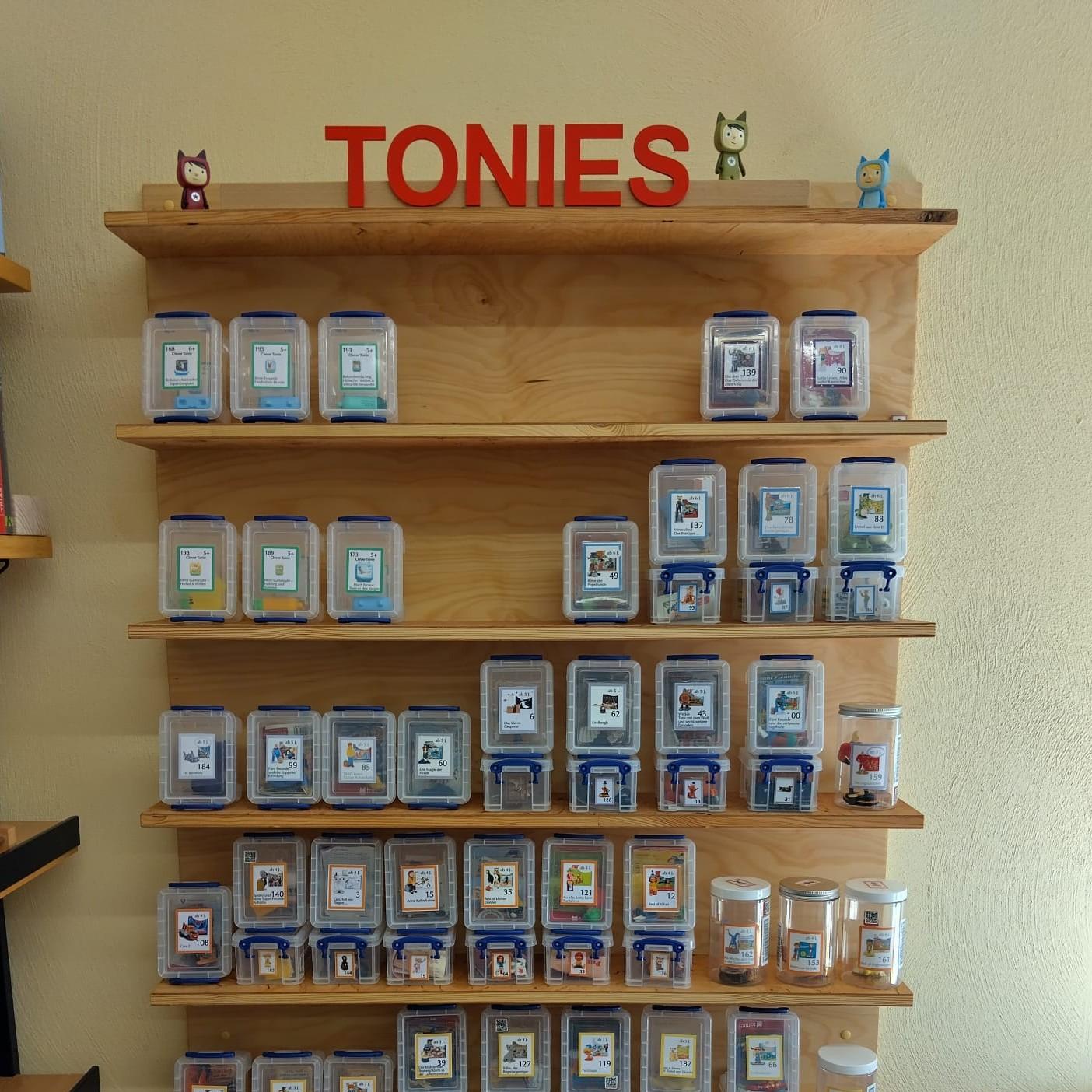 über 140 Tonies und 3 Tonieboxen