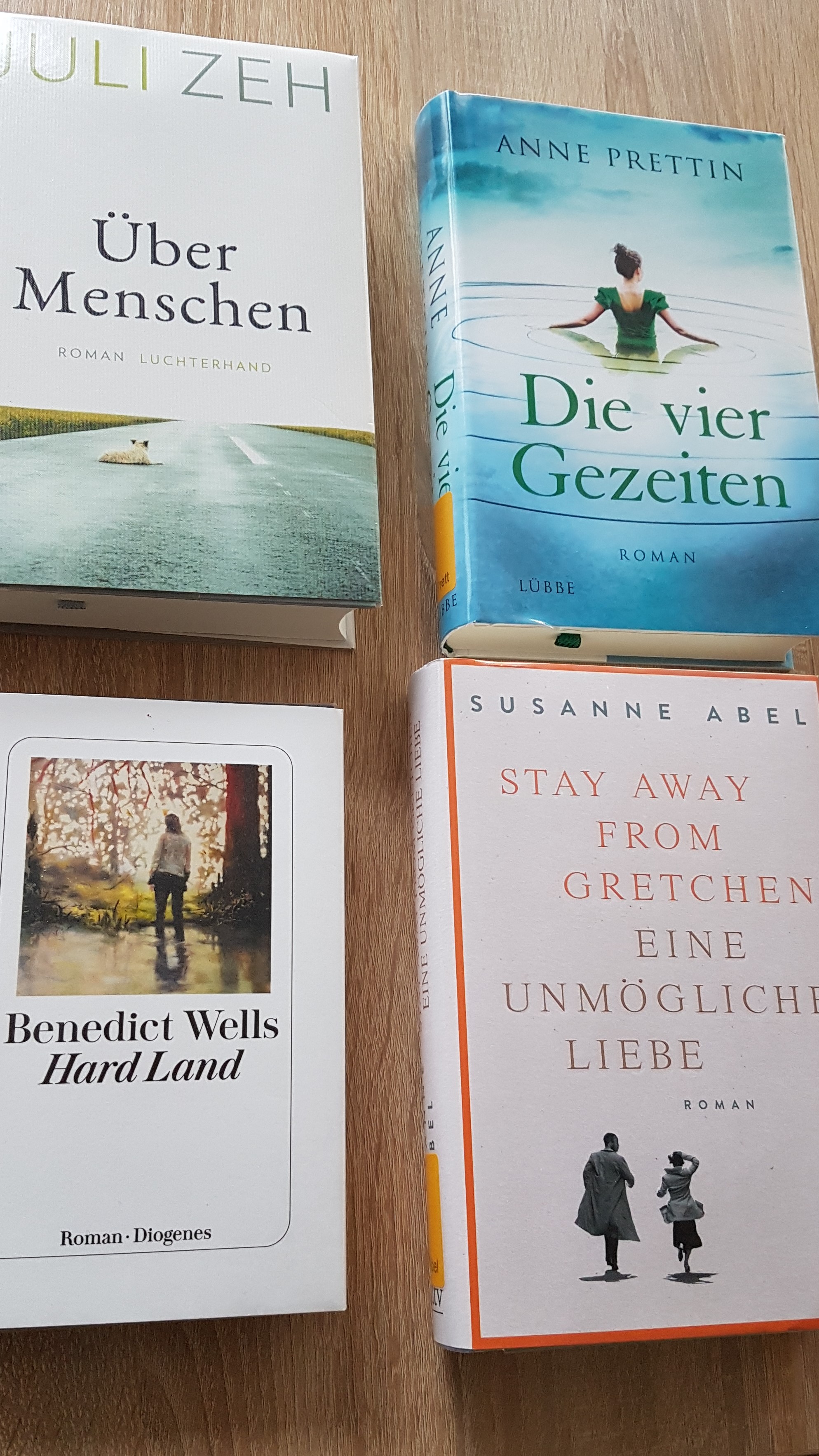 aktuelle Romane Mai ´21 (c) Sandra Schütz