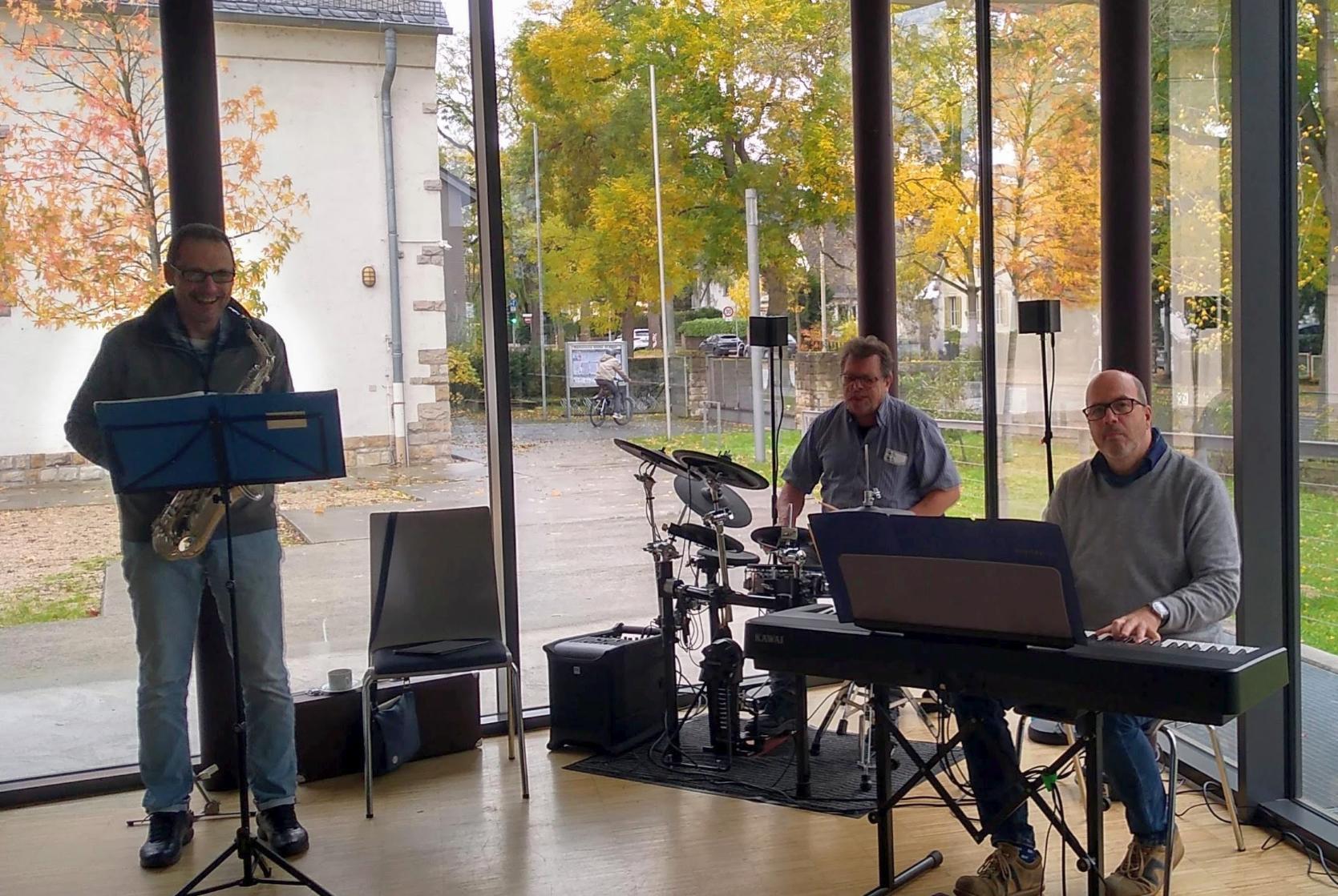 Die Bücherei-Band spielt Jazz-Standards (c) KÖB St. Alban