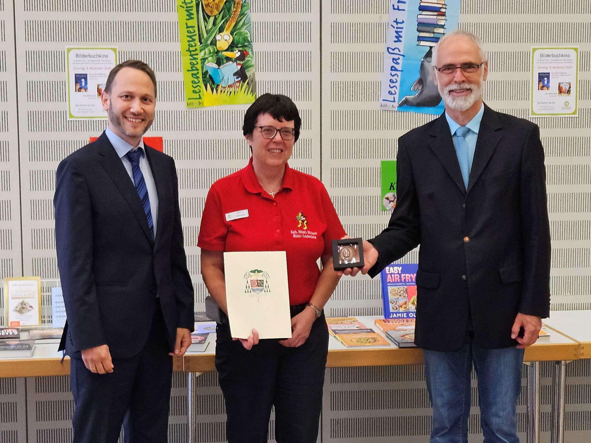 Dank und Anerkennung für Martina Schneider (c) Die Bücherei Mainz-Laubenheim