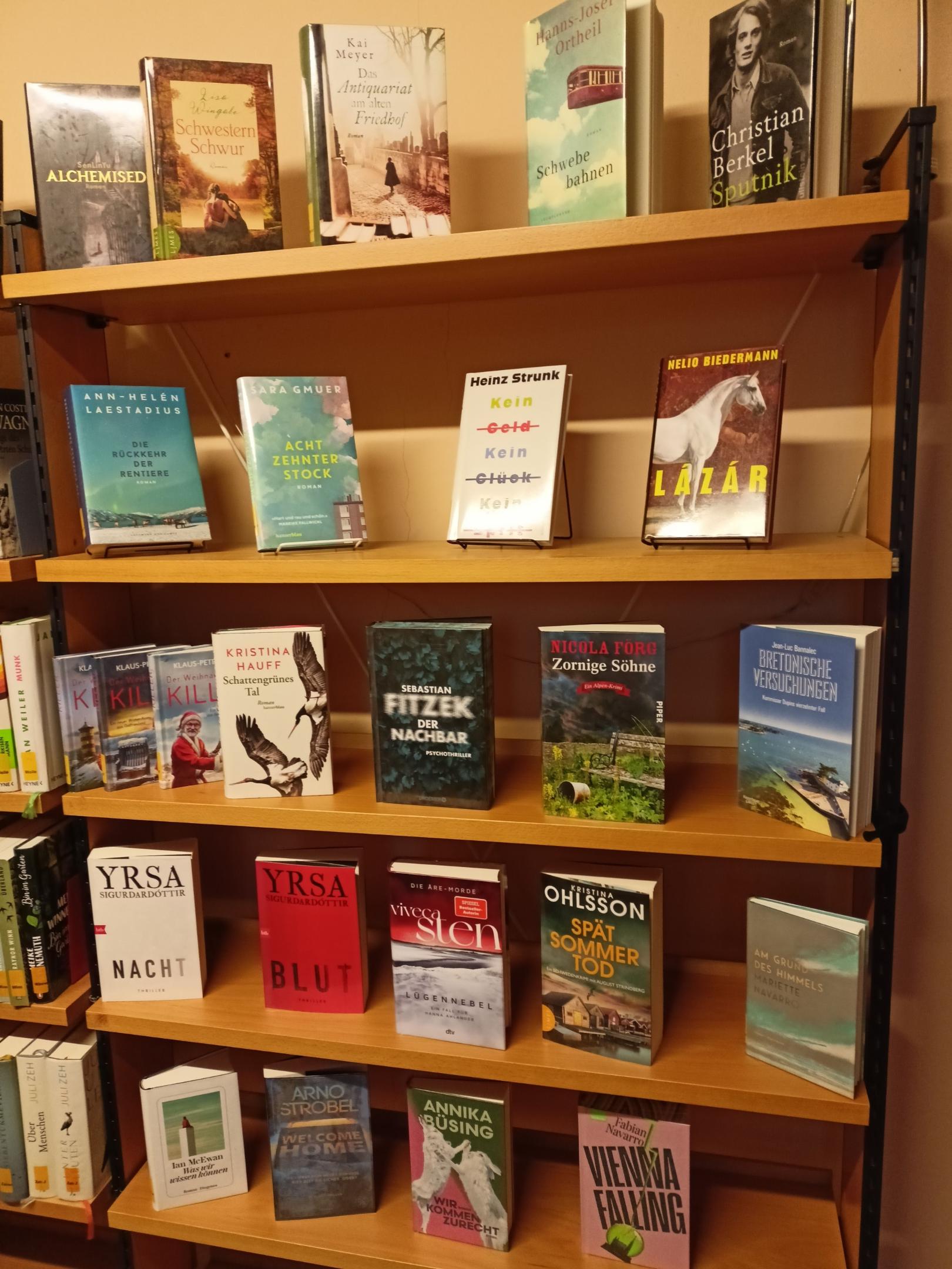 Neu in den Regalen Herbst 2025 (c) EvaKessler