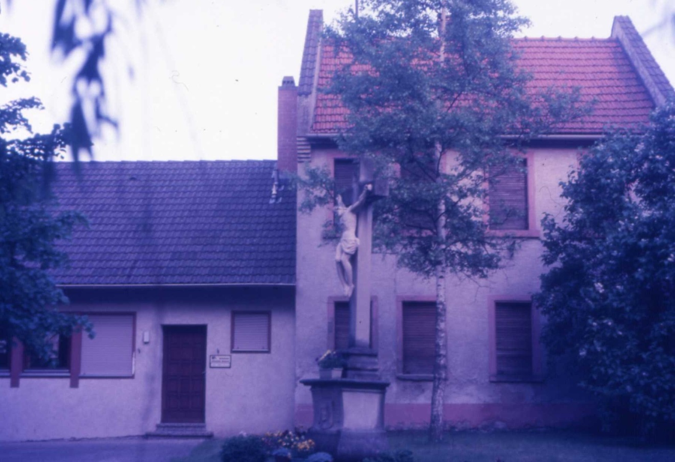 Schwesternhaus neben der Bücherei 1986