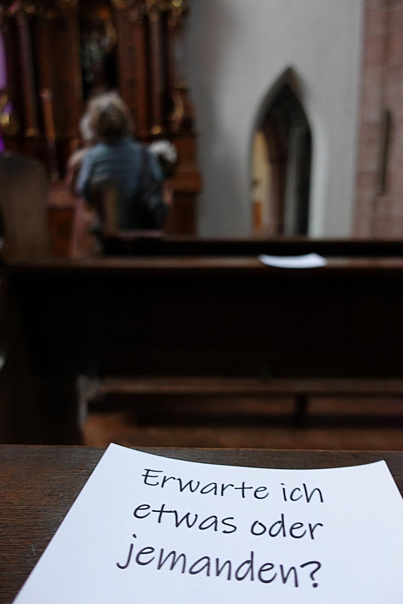 Impulskarte in der Kirchenbank