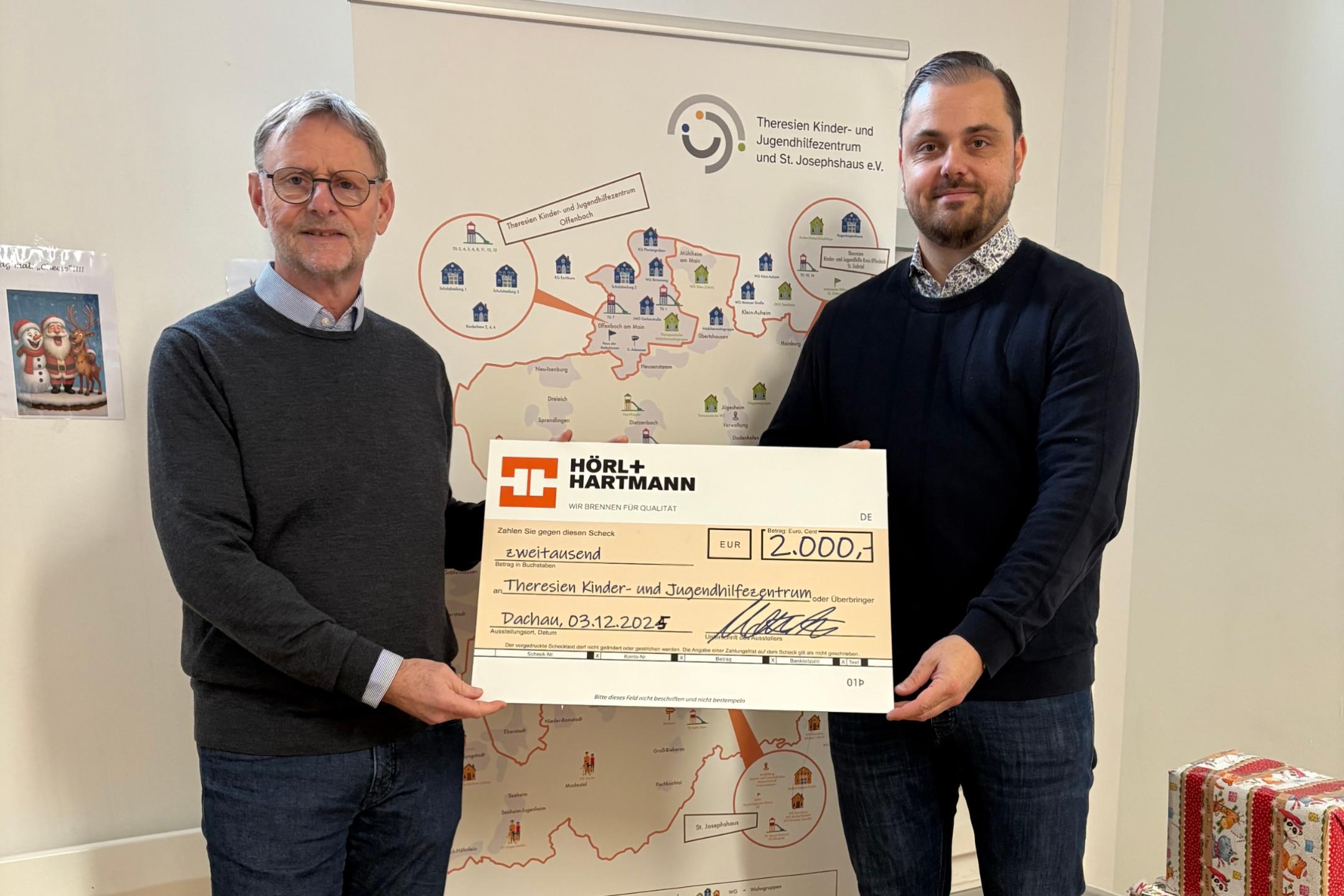 Spendenübergabe von HÖRL&HARTMANN