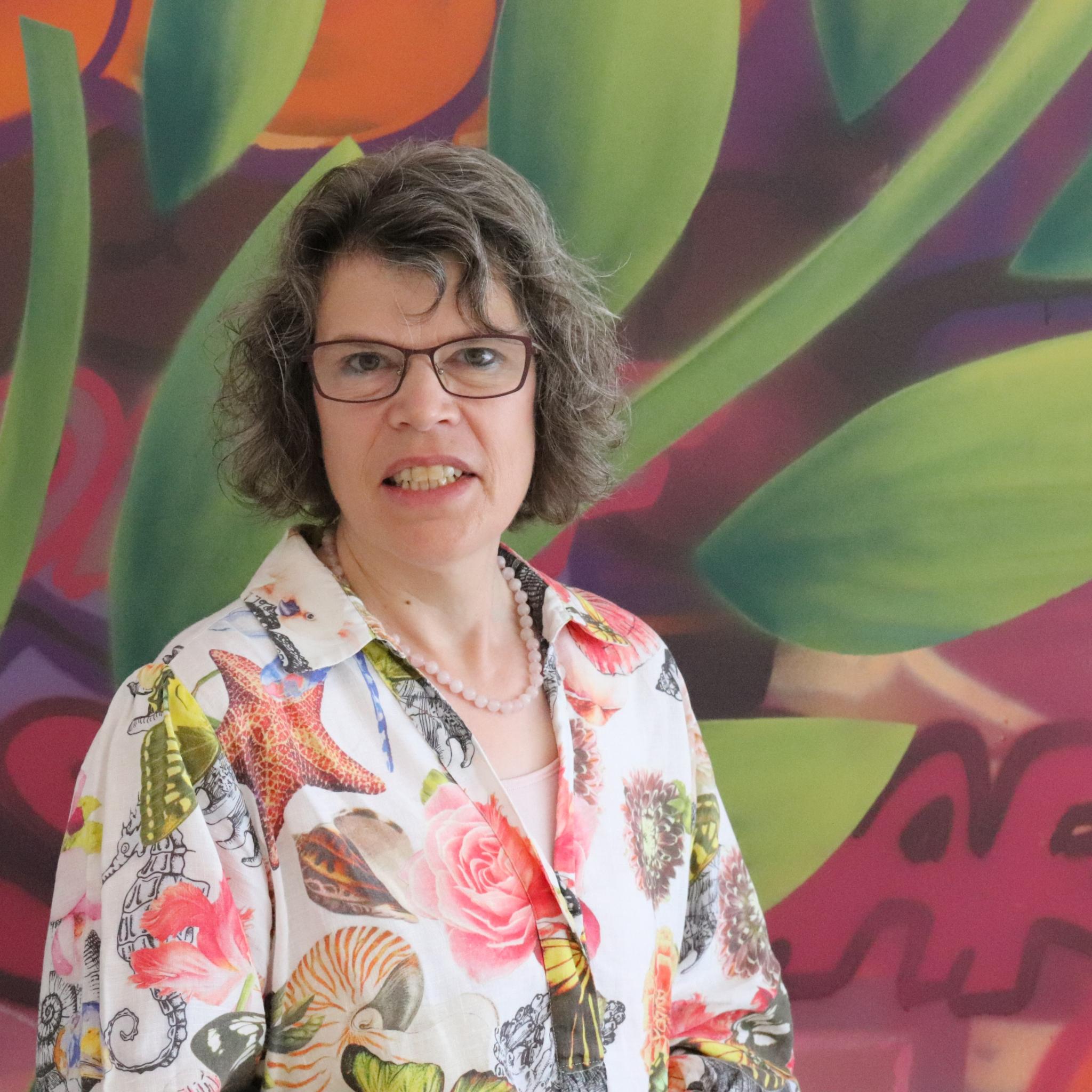 Dr. Claudia Sticher