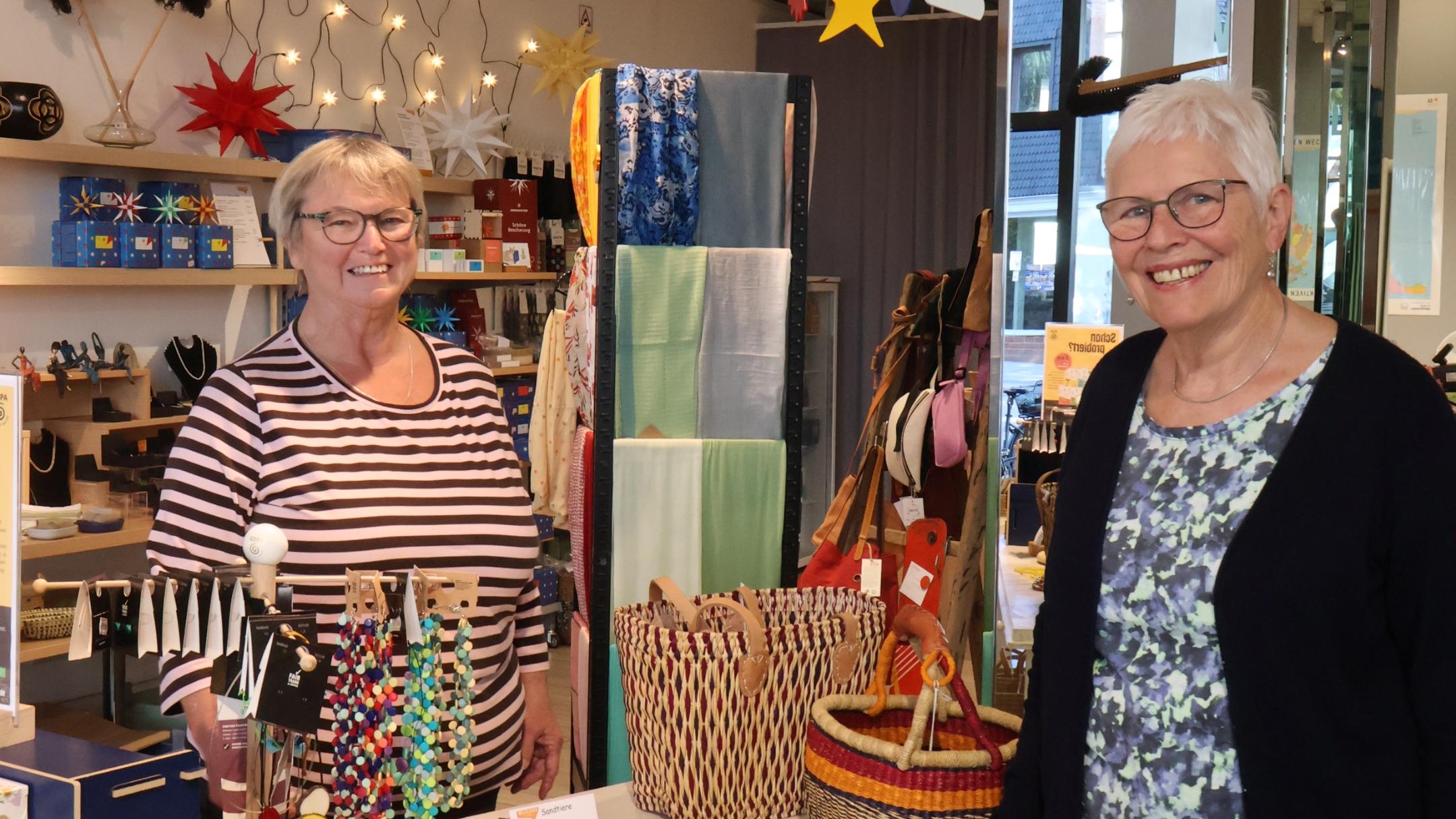 Sie freuen sich über den Umzug in die Hauptstraße 58: (von links) Ursula Götz (70) und Ursula Hille (75)