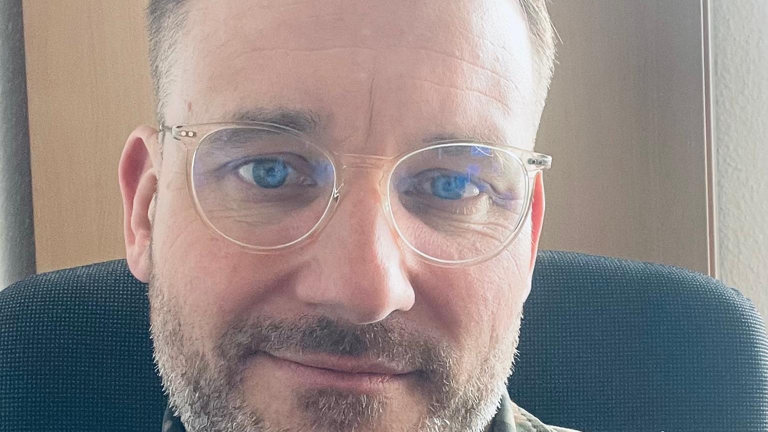 Dr. David Bender
