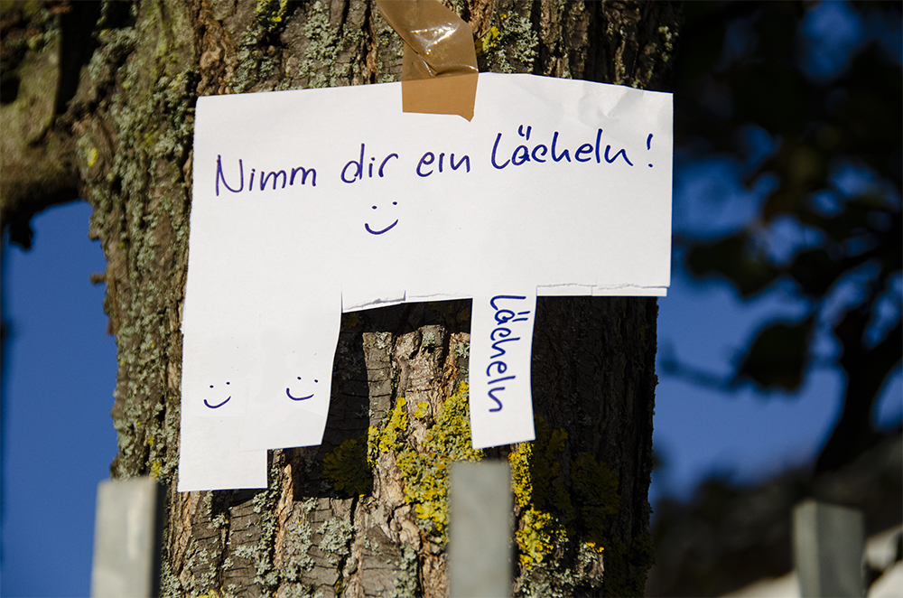 Abreißzettel: Nimm dir ein Lächeln (c) Bistum Mainz