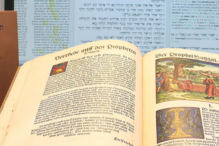 Bibel und Bibel-App