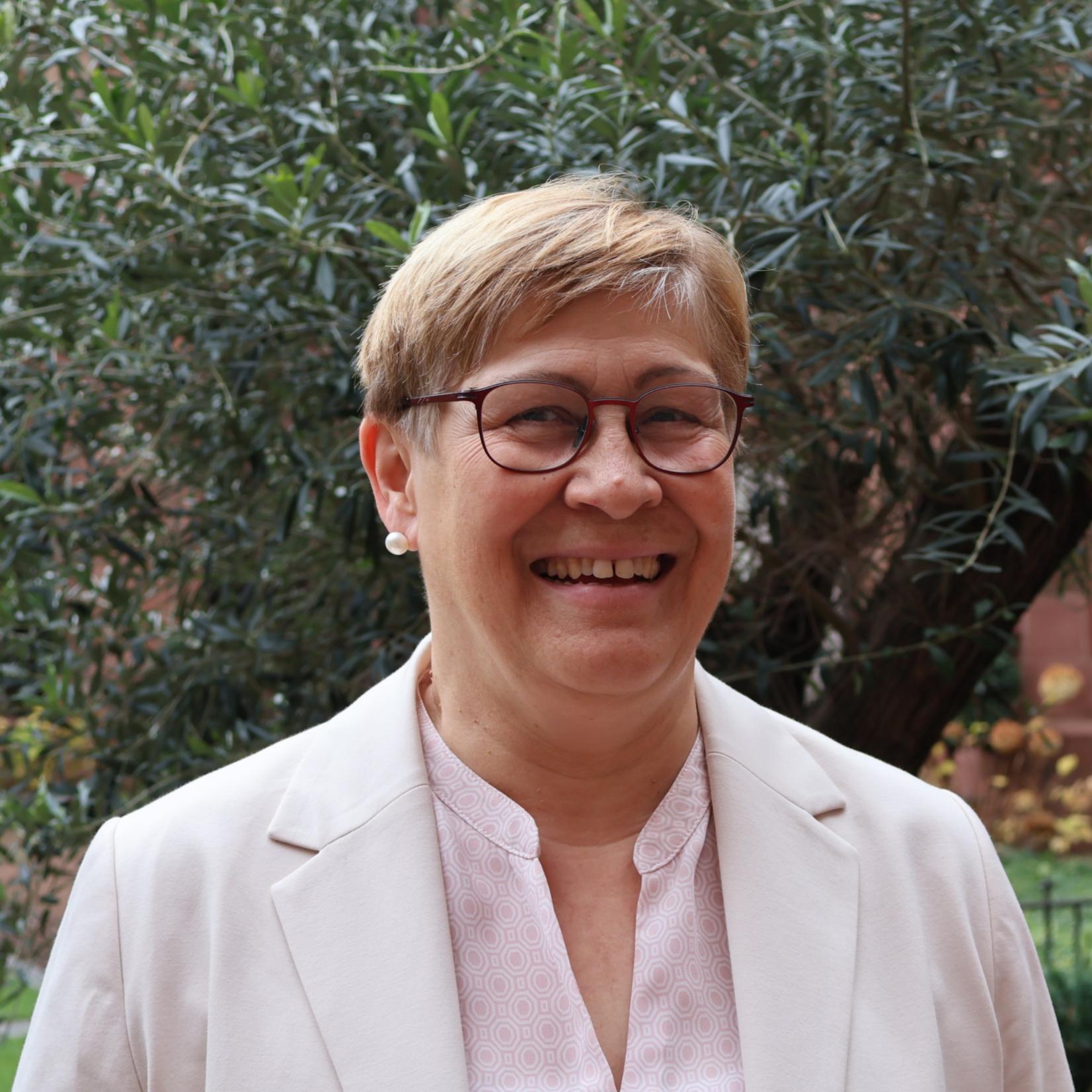 Dr. Felicitas Janson