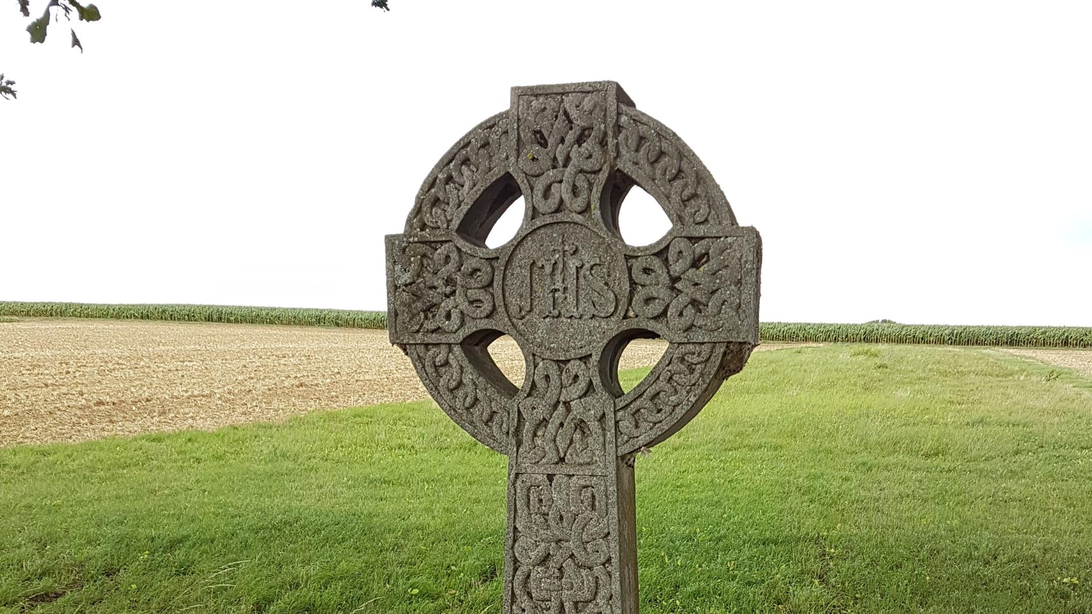 Bonifatiuskreuz bei Heldenbergen