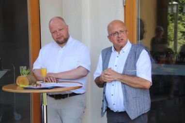 Seelsorgedezernent und Generalvikar bei der Dankesrede für die Mitrarbeitenden des Kloster Jakobsberges