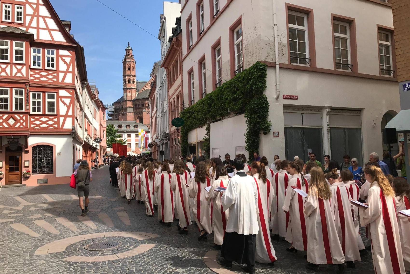 Als in Mainz die Fronleichnamsprozession noch durch die „Betzelgass