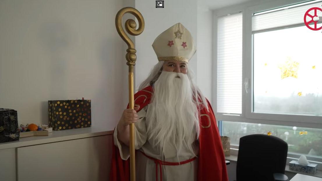 Nikolaus zu Besuch im Krankenhaus