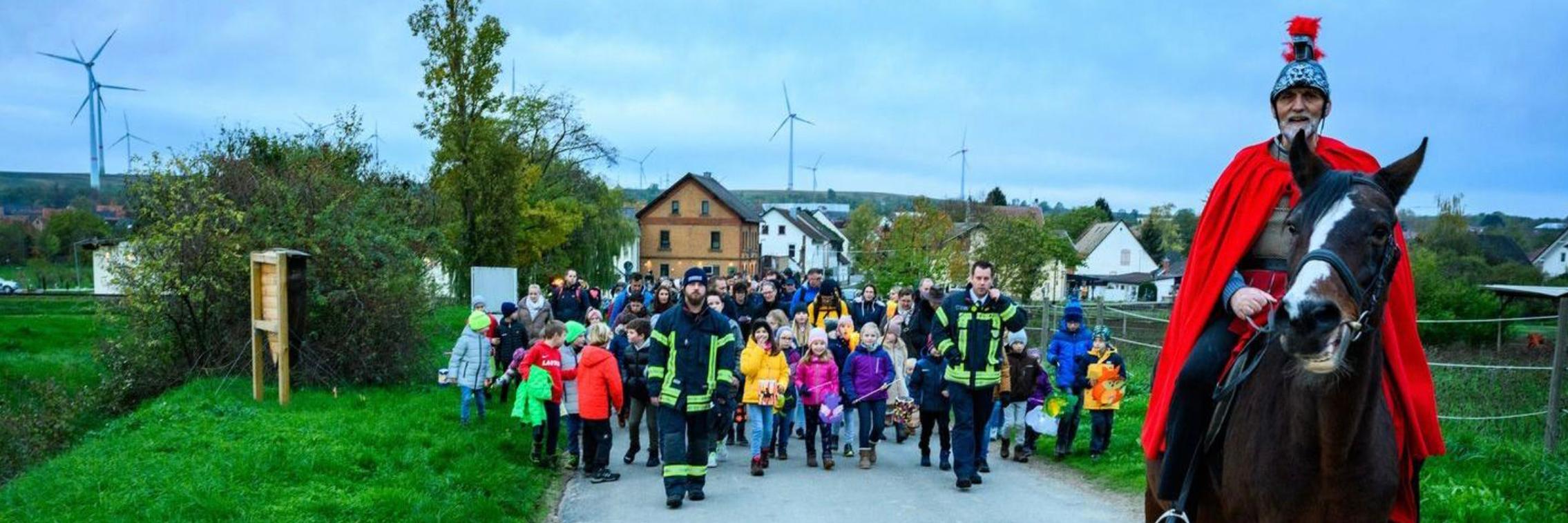 Martinsumzug in Gau Bickelheim