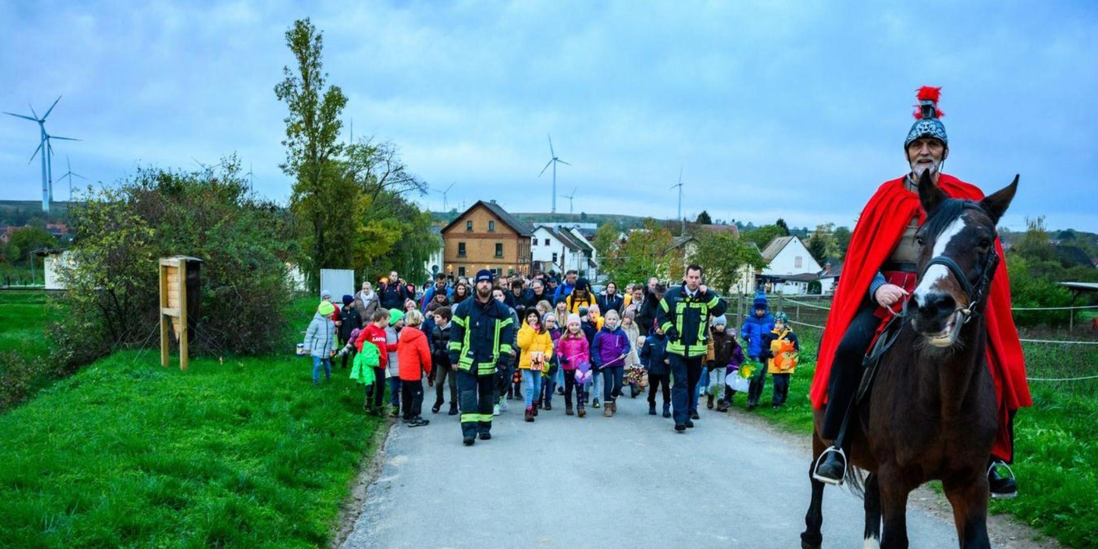 Martinsumzug in Gau Bickelheim
