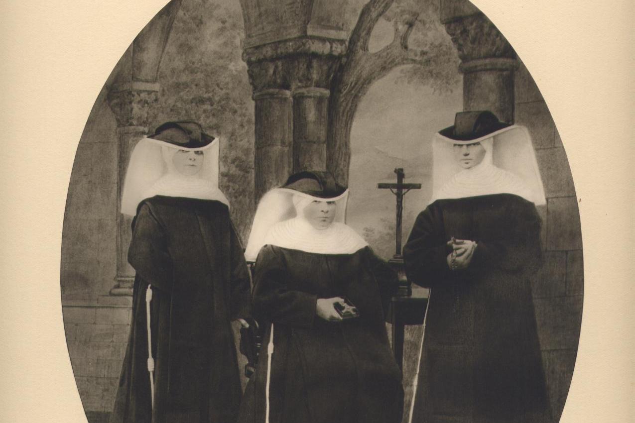 Unsere drei Gründerinnen - Foto um 1860