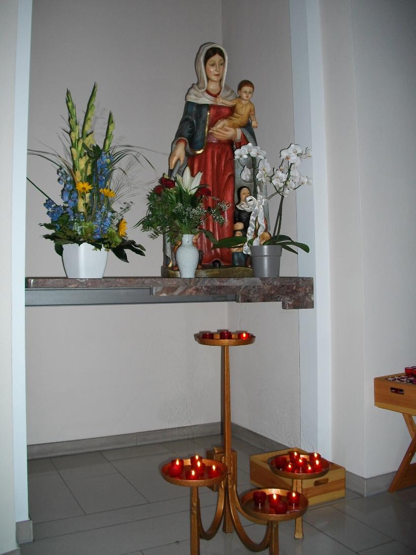 Schutzmantelmadonna in unserer Kapelle St. Klara
