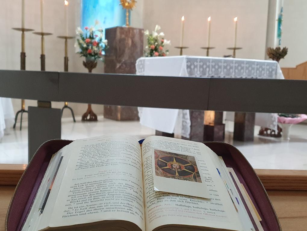 ...die ganze Welt vor Gott tragen...