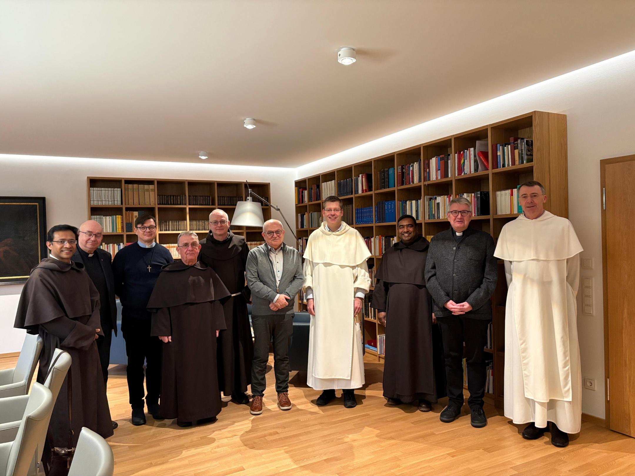Treffen der Arbeitsgemeinschaft Männerorden mit Bischof Peter Kohlgraf im Bischofshaus
