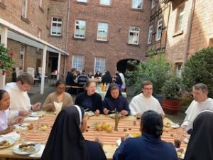Fröhliche Runde beim U50-Treffen im St. Marienhaus Breuberg