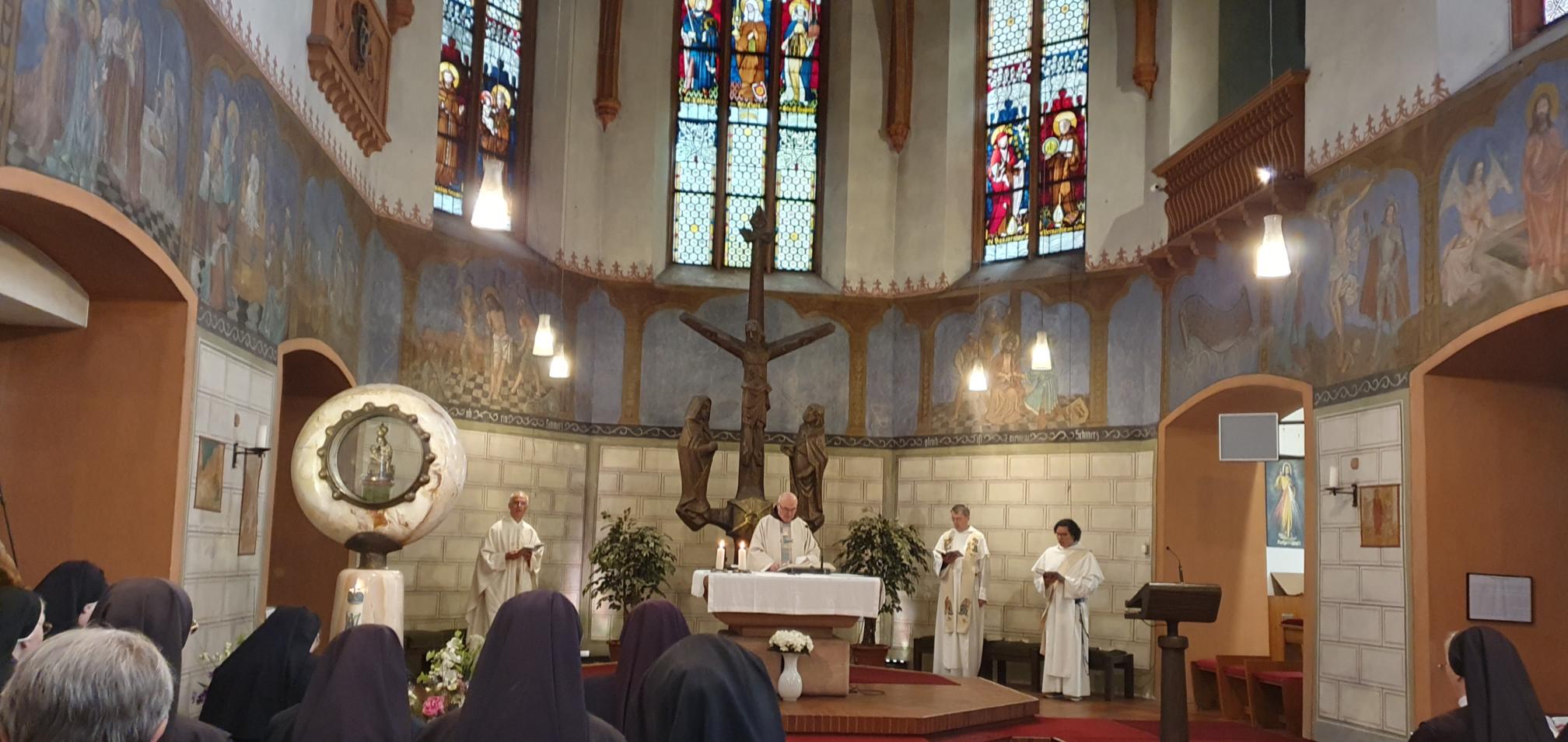 In der Wallfahrtskirche der Franziskaner in Marienthal