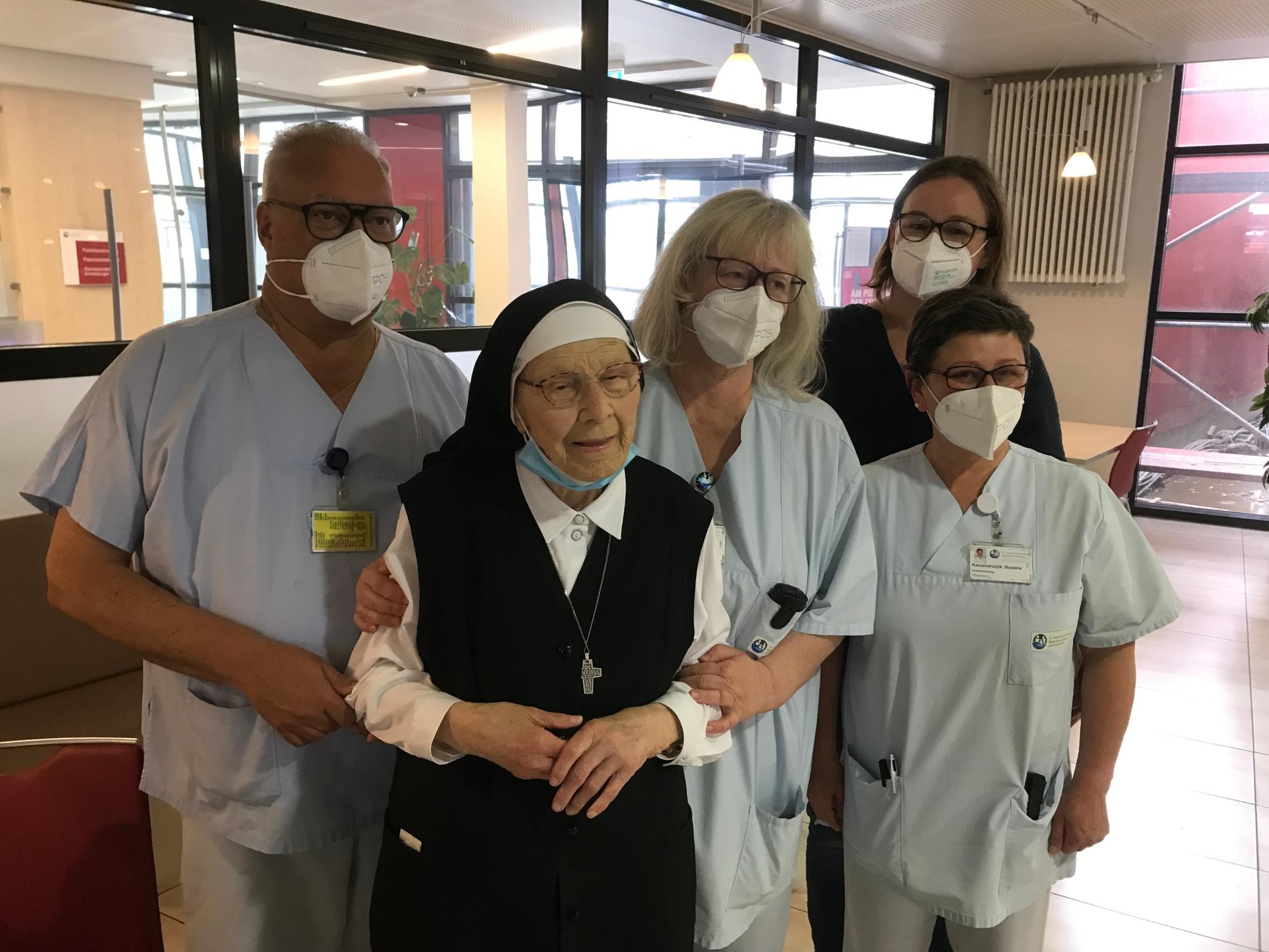 Sr. Philaretha -  beliebt bei allem Personal