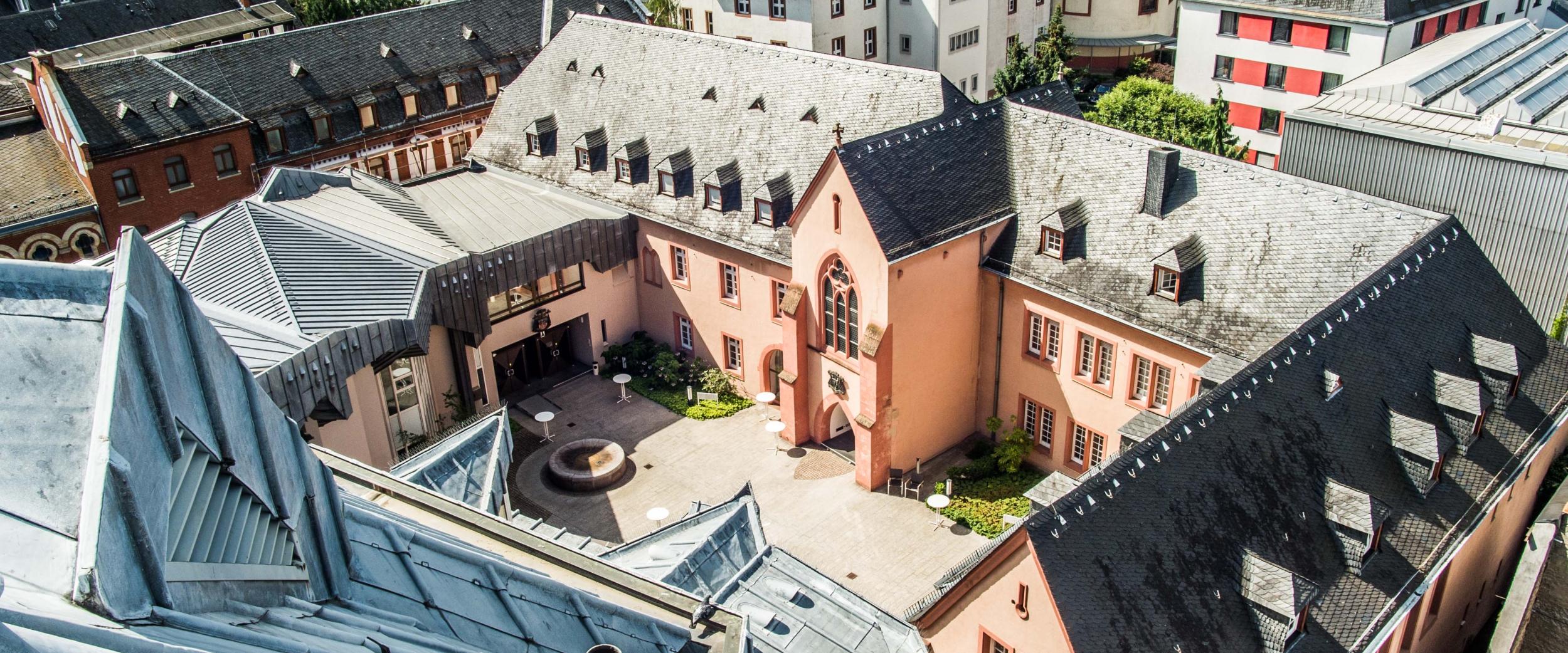 Erbacher Hof von oben