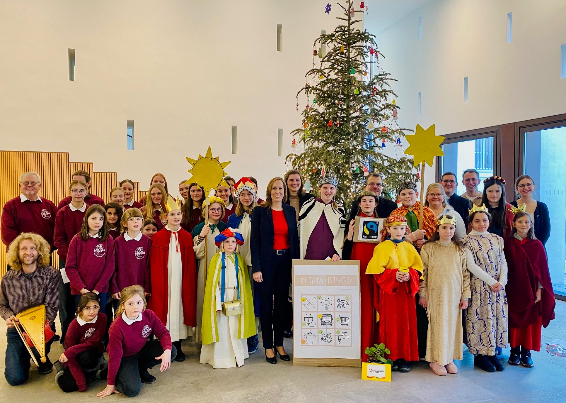 Die Sternsinger 2024 im Hessischen Landtag