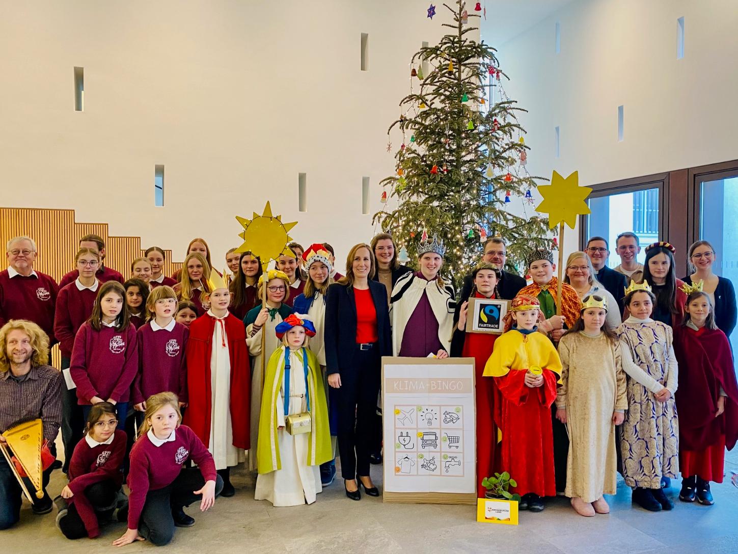 Die Sternsinger 2024 im Hessischen Landtag