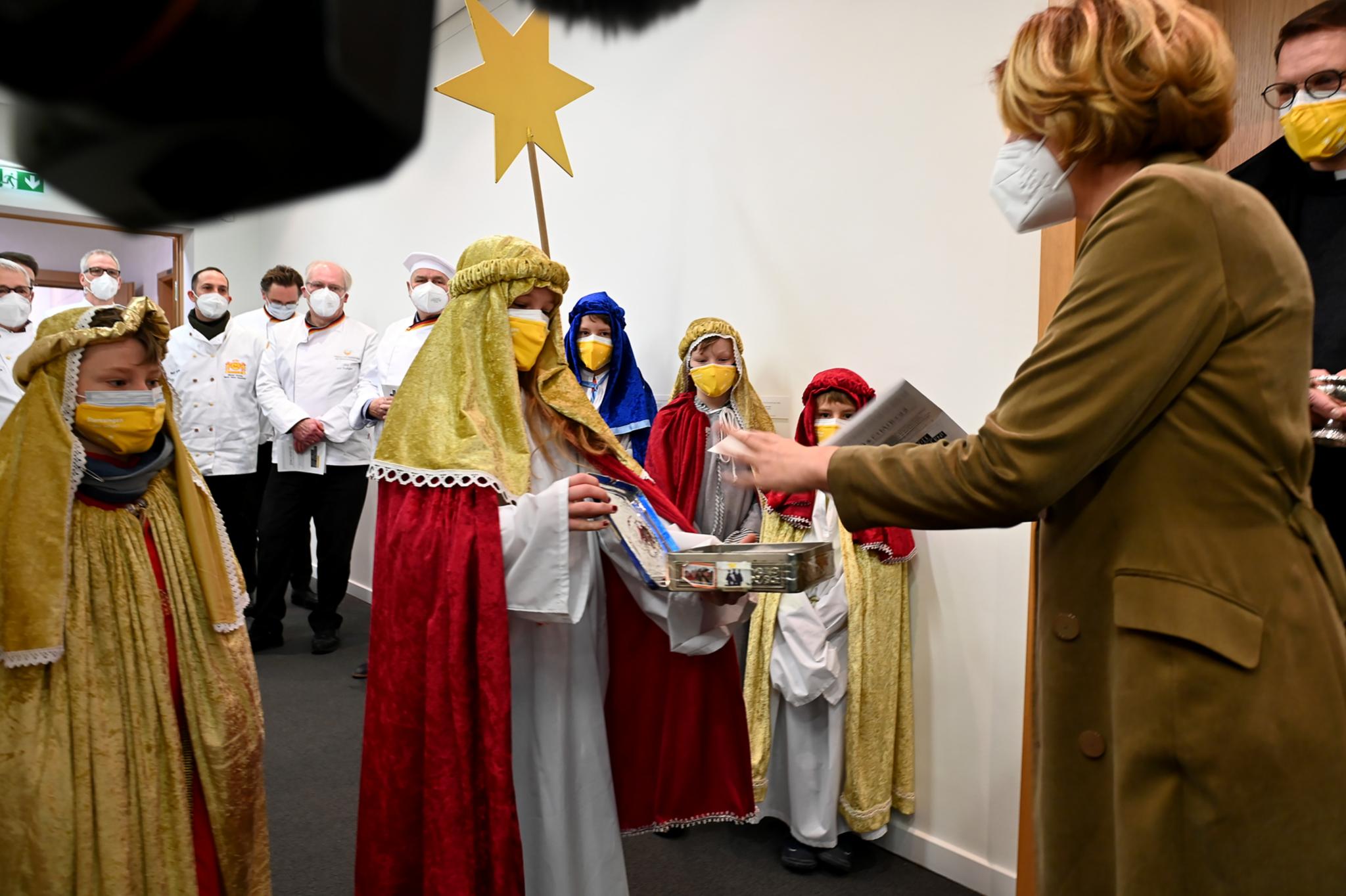 Besuch der Sternsinger in der Staatskanzlei Rheinland-Pfalz
