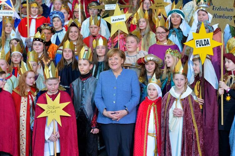 Sternsinger aus ganz Deutschland bei Bundeskanzlerin Merkel (c) Ralf Adloff/Kindermissionswerk